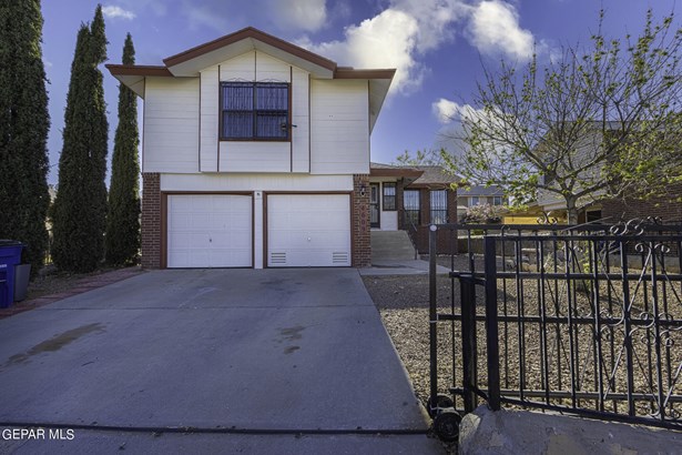Single Family Residence, Multi-level - El Paso, TX