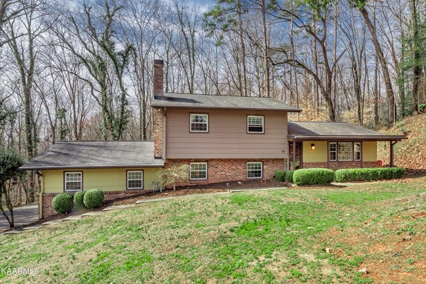 Tri-level,Residential, Traditional - Oak Ridge, TN