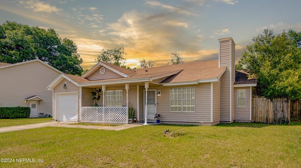 Single Family Residence, Ranch - Jacksonville, FL