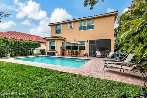 Single Family Residence, Traditional - Royal Palm Beach, FL