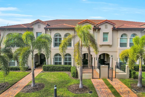 Townhouse, Spanish,Traditional - Melbourne, FL