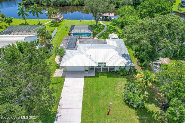 Ranch,Traditional, Single Family Residence - Port St Lucie, FL