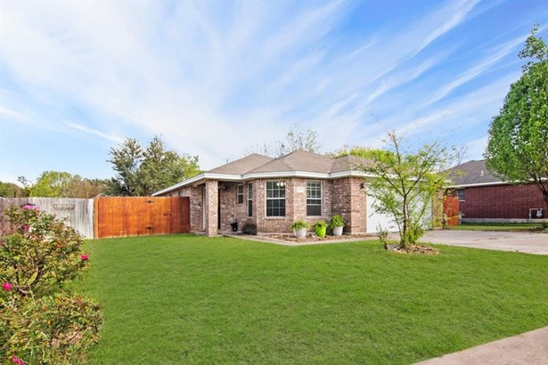 Single Family Residence - Cedar Park, TX