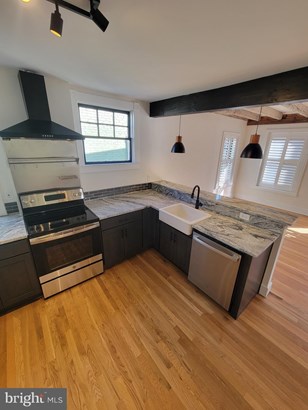 Federal, Penthouse Unit/Flat/Apartment - FREDERICK, MD