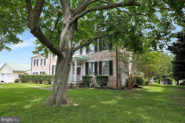 Colonial, Detached - FREDERICK, MD