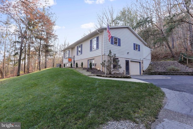 Raised Ranch/Rambler, Detached - NEEDMORE, PA