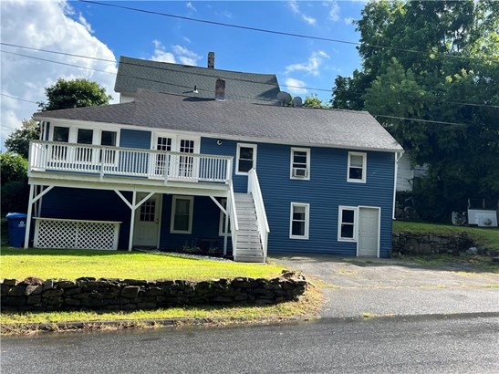 Ranch - Monson, MA