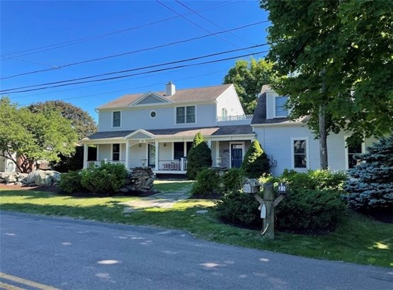 Colonial, Colonial,Single Family-Attached - Narragansett, RI