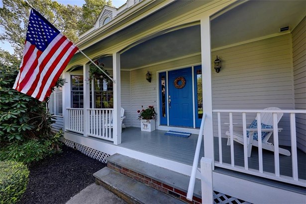 Colonial - Barrington, RI (photo 1)
