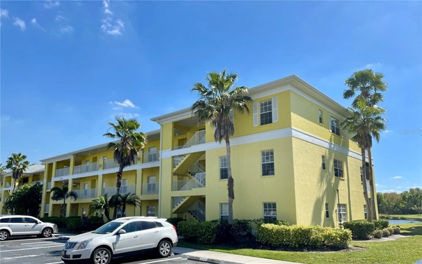 Condominium, Florida - PUNTA GORDA, FL