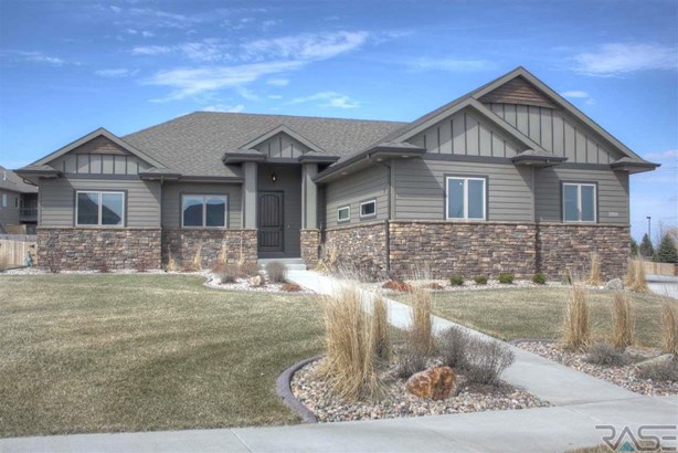 Ranch, Single Family - Sioux Falls, SD (photo 1)