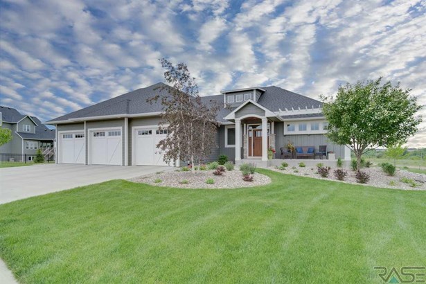 Ranch, Single Family - Sioux Falls, SD (photo 1)