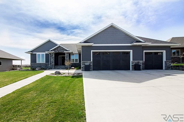 Ranch, Single Family - Sioux Falls, SD (photo 1)