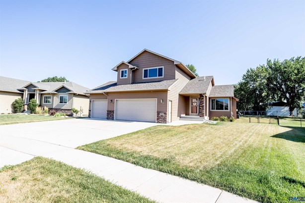 Two Story, Single Family - Sioux Falls, SD