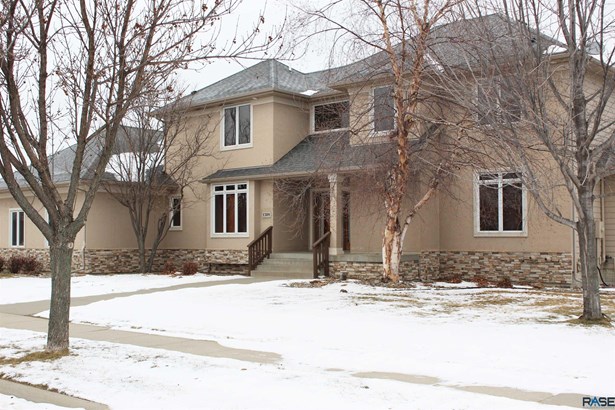 Two Story, Single Family - Sioux Falls, SD