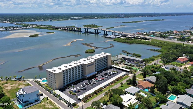 Condominium - Port Orange, FL
