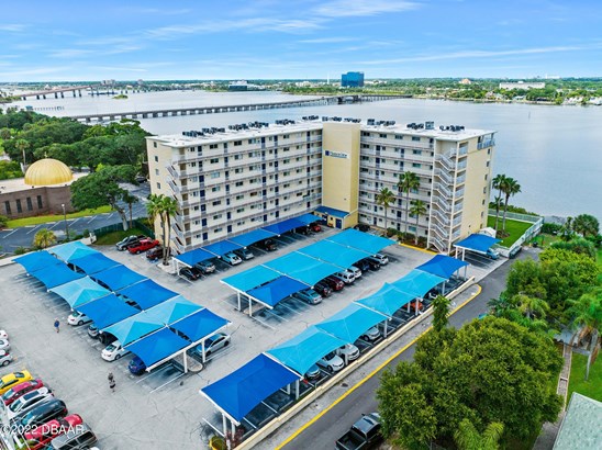 Condominium, Modern - Daytona Beach, FL