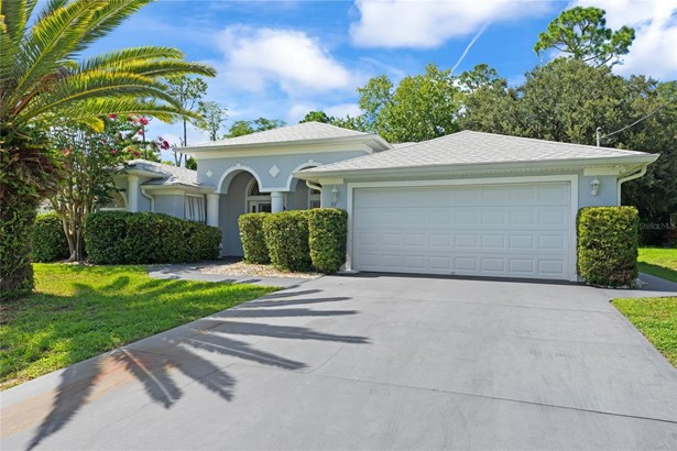 Single Family Residence - PALM COAST, FL