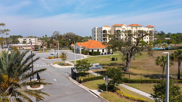Condominium, Modern - Ormond Beach, FL