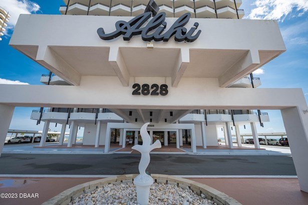 Condominium - Daytona Beach, FL