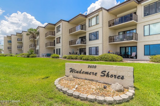 Condominium - Ormond Beach, FL