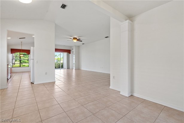 Attached, Ranch,One Story - FORT MYERS, FL