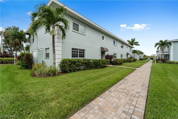 Other,Traditional,Low Rise, Condominium - NORTH FORT MYERS, FL