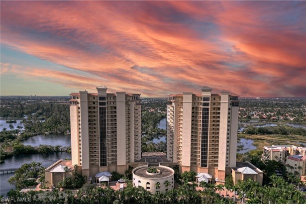 Condominium, Penthouse,High Rise - FORT MYERS, FL