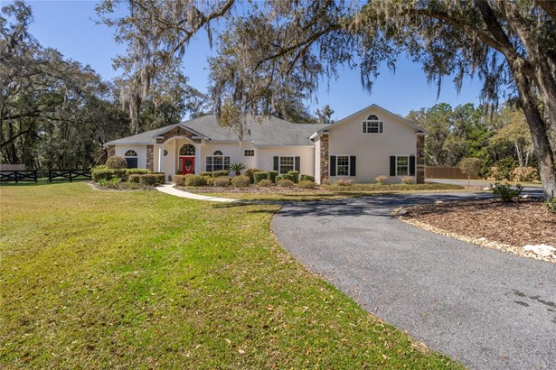 Single Family Residence, Traditional - NEWBERRY, FL