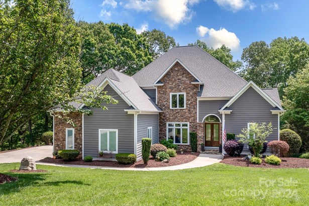 Transitional, Single Family Residence - Mooresville, NC