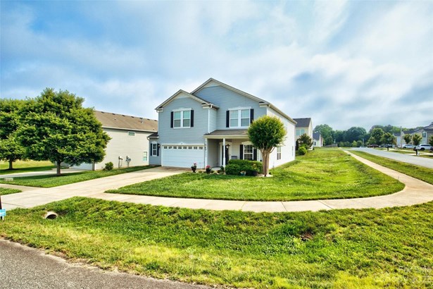 Single Family Residence, Traditional - Lincolnton, NC