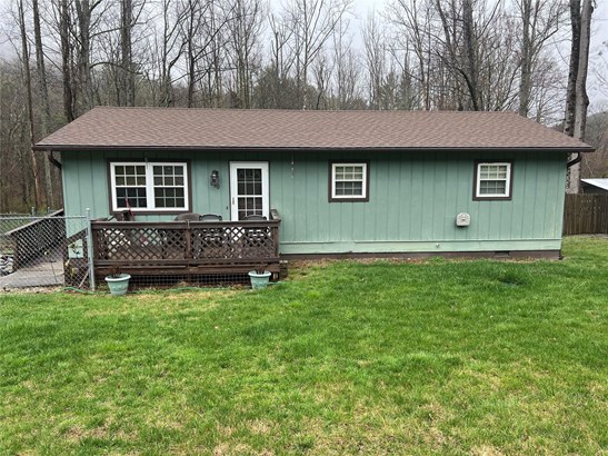 Single Family Residence, Ranch - Swannanoa, NC