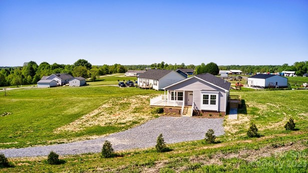 Single Family Residence, Ranch - Vale, NC