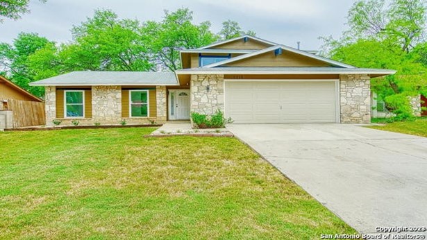 Single Family Detached - San Antonio, TX