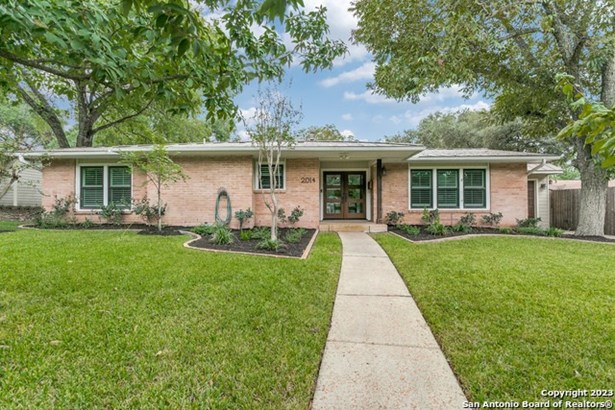 Single Family Detached - San Antonio, TX