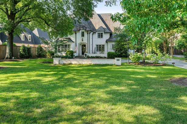 Detached Single Family, French,Traditional - Memphis, TN