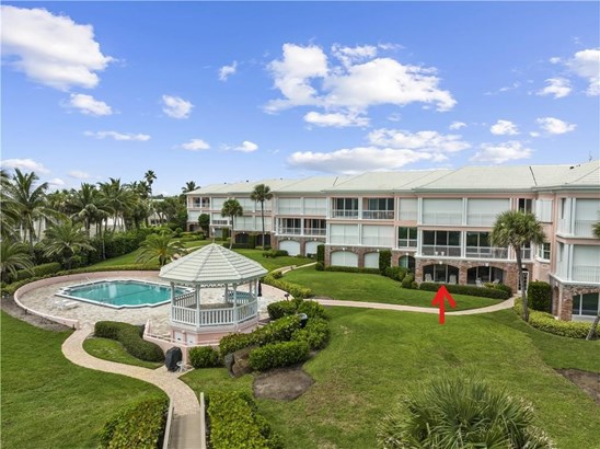 Attached Home,Exterior Walkway,Garden Apartment - Vero Beach, FL