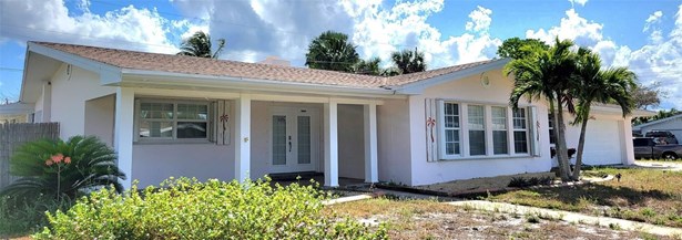 Single Family Residence, Patio Home,Ranch - INDIALANTIC, FL