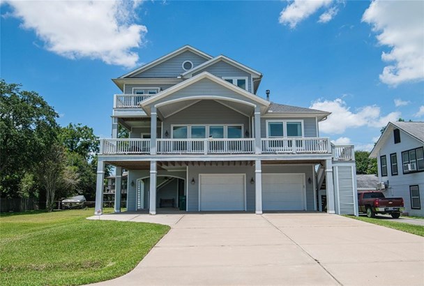 Traditional, Single-Family - Seabrook, TX