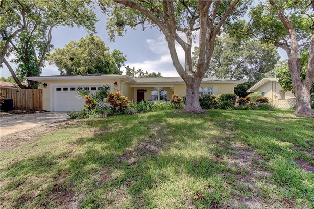 Single Family Residence - CLEARWATER, FL