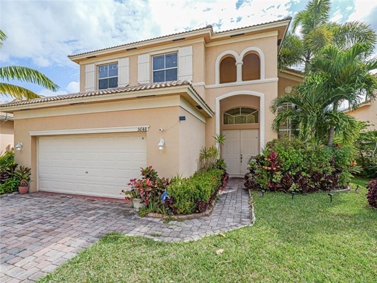 Attached, Two Story - Fort Pierce, FL