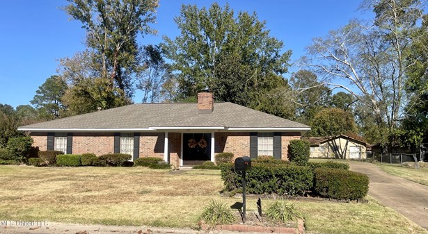 Single Family Residence, Dome,Traditional - Jackson, MS