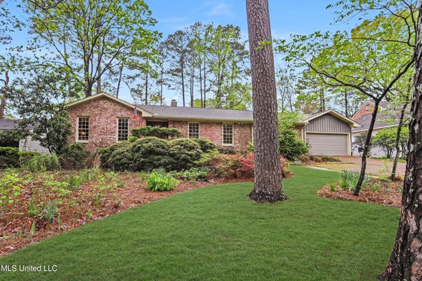 Single Family Residence, Traditional - Jackson, MS
