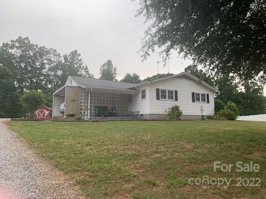 Single Family Residence, Ranch - Connelly Springs, NC