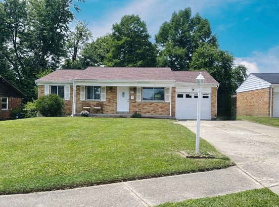 Single Family Residence, Ranch - Colerain Twp, OH