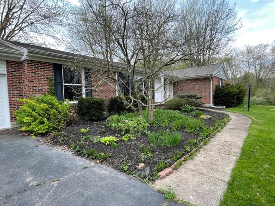 Single Family Residence, Traditional - Pike Twp, OH