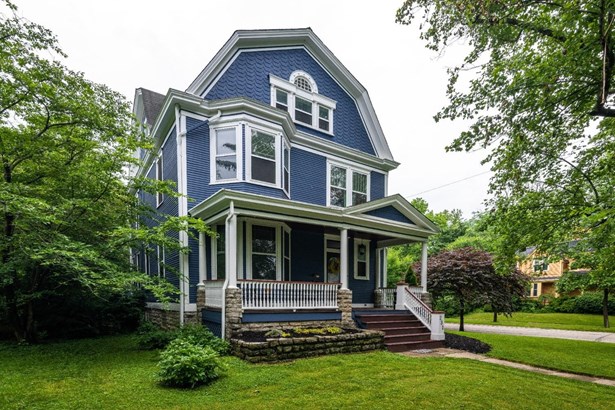 Historical,Victorian, Single Family Residence - Wyoming, OH