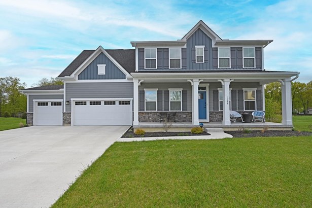Single  Family  Residence, Traditional - Miami Twp, OH