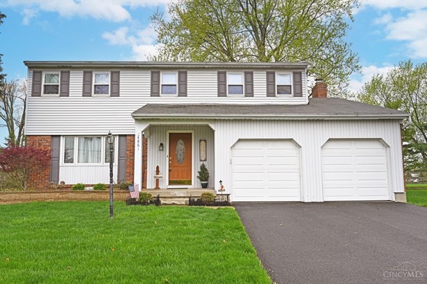 Single Family Residence, Traditional - Green Twp, OH