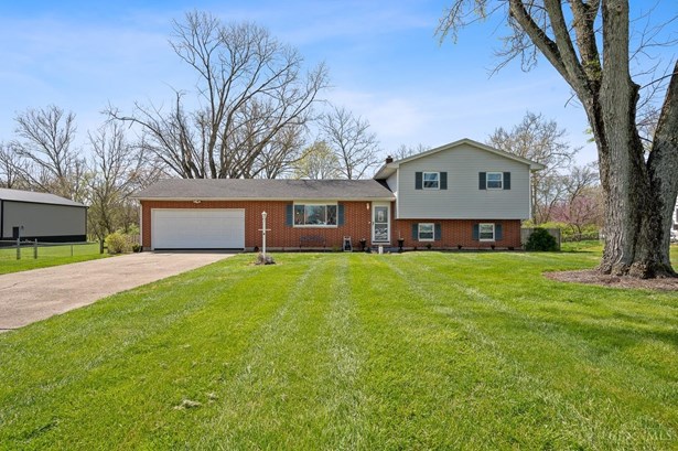 Single Family Residence, Traditional - Madison Twp, OH